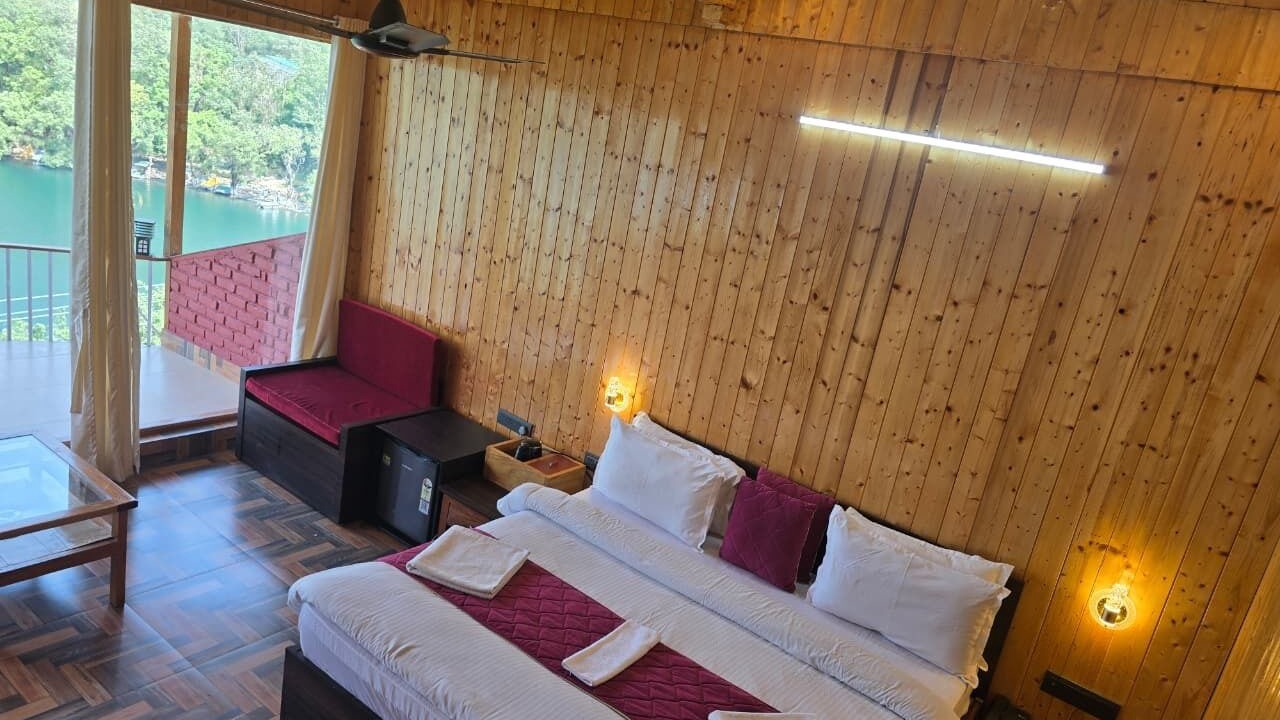 Photo of Bedroom in Naukuchiyatal