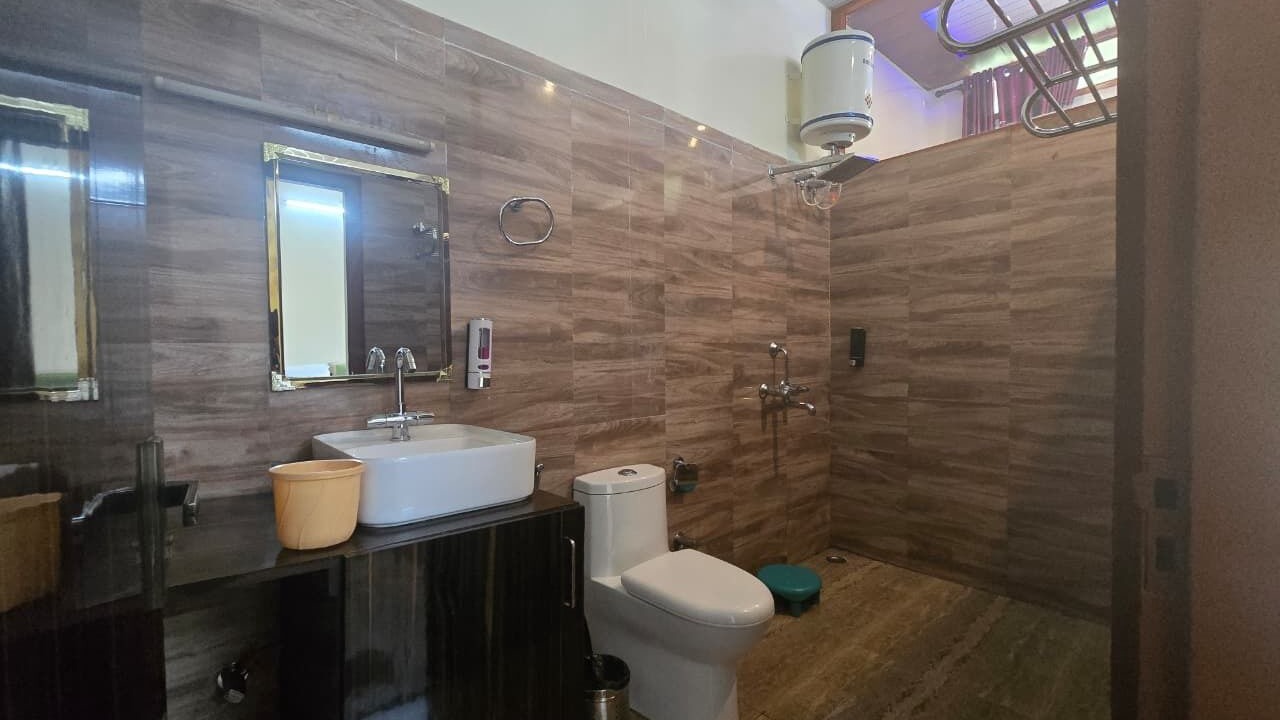 Photo of Bathroom in Naukuchiyatal