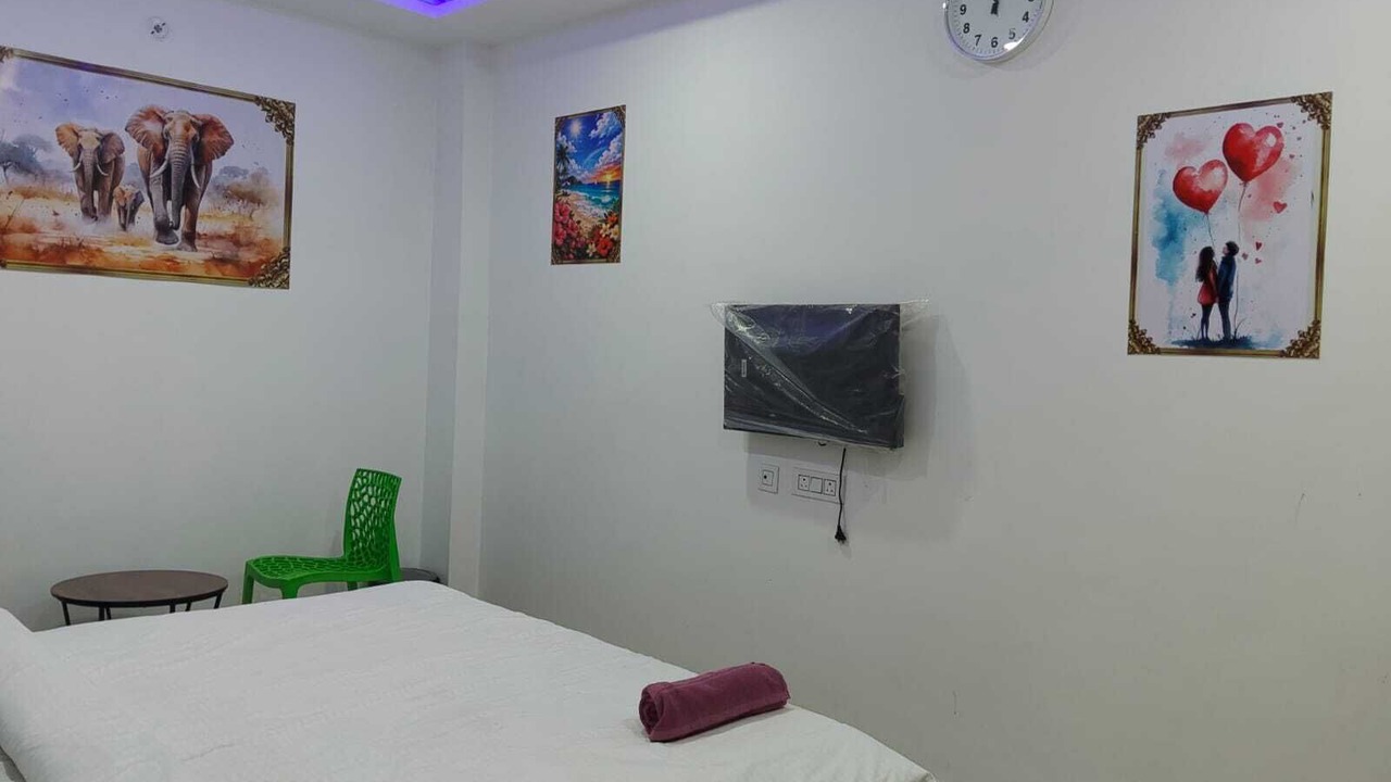 Photo of Bedroom in Auli