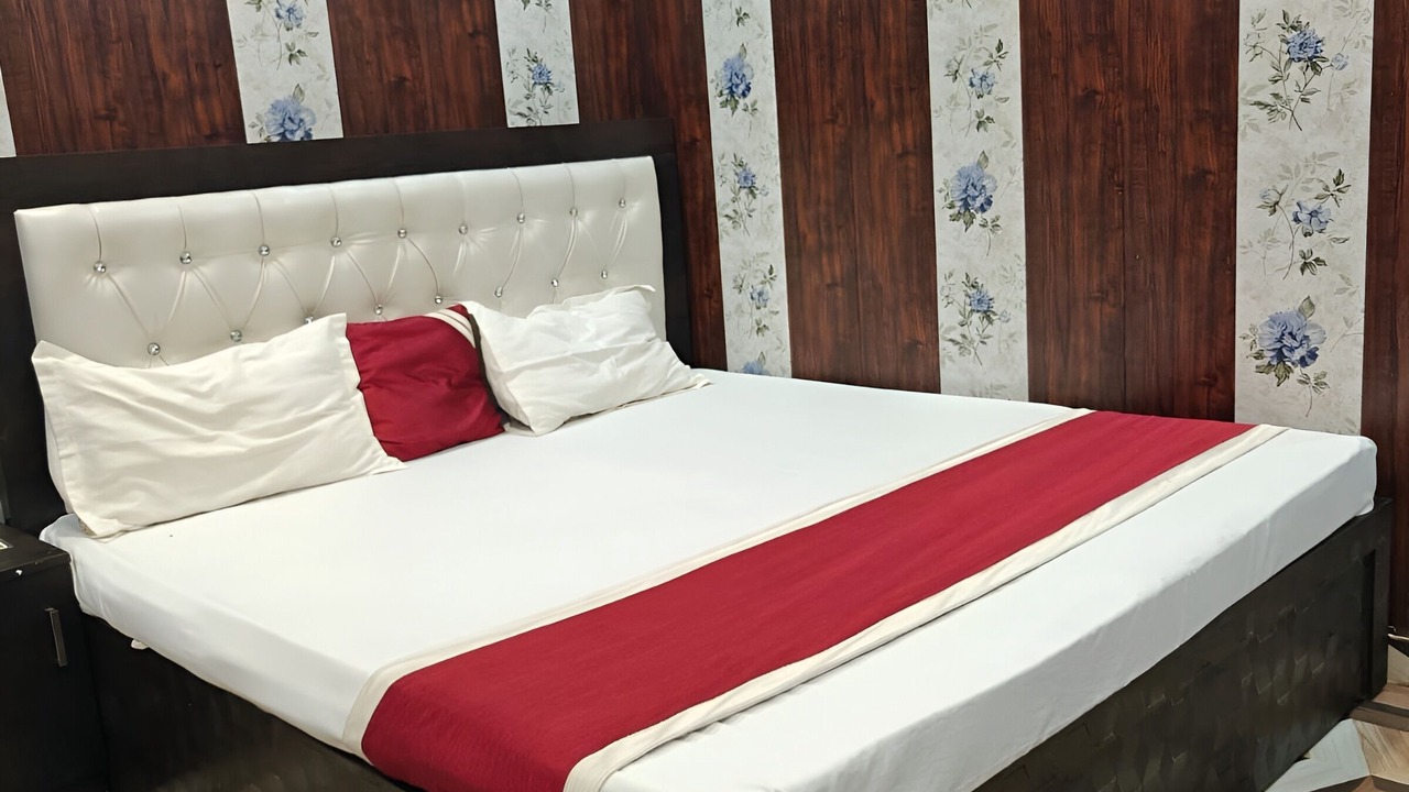 Photo of Bedroom in Raebareli