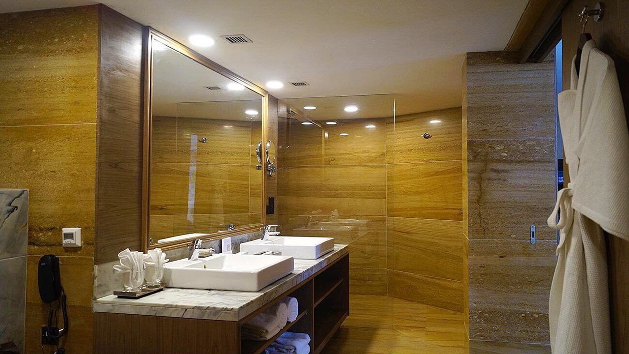 Photo of Bathroom in The Mall Road