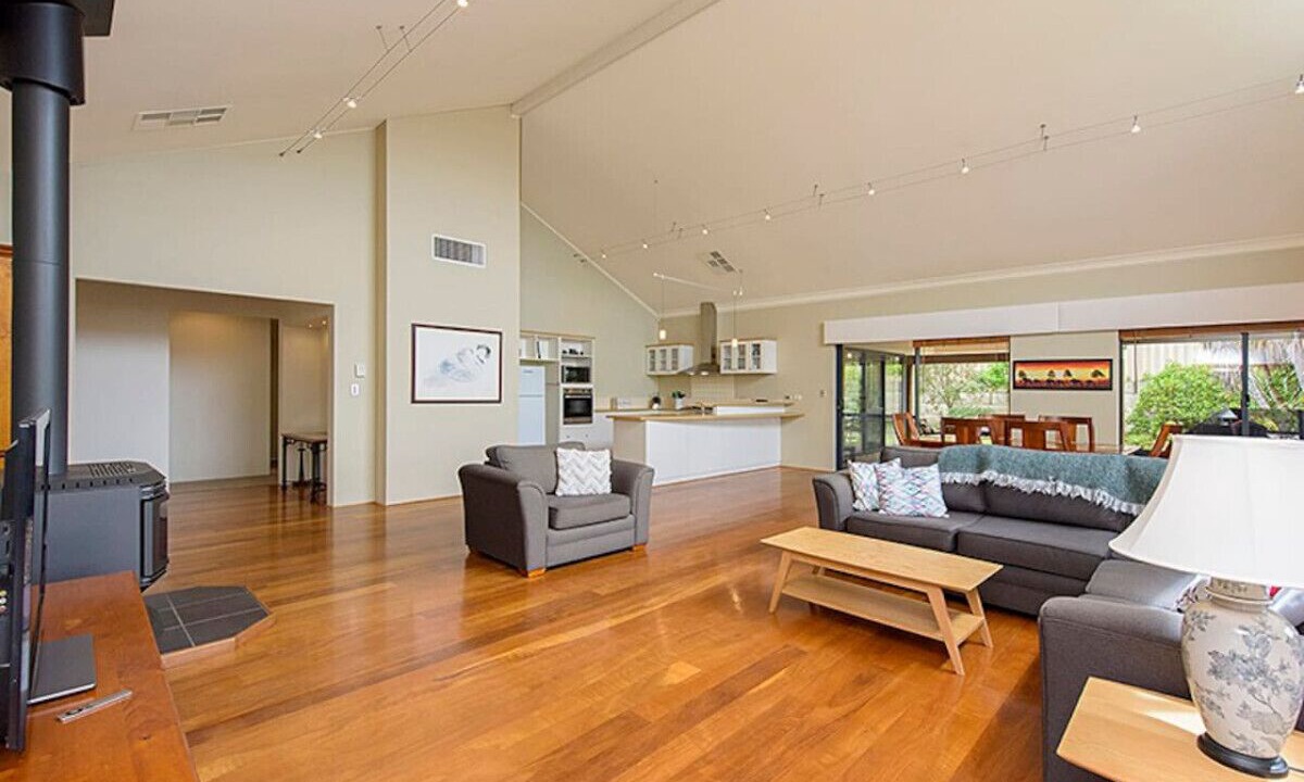 Photo of Livingroom in Dalyellup