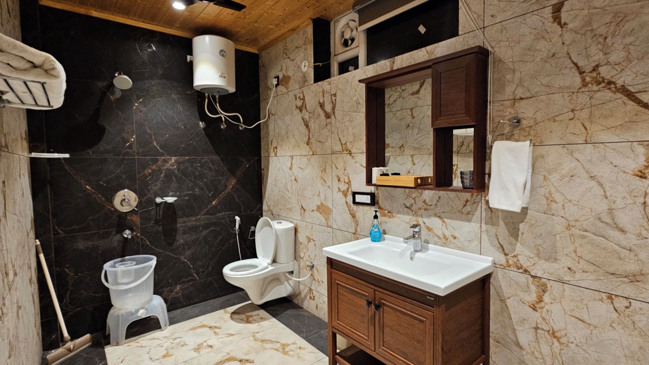 Photo of Bathroom in Tehri