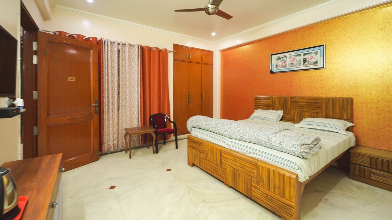 Photo of Bedroom in Greater Noida