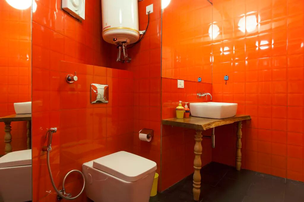 Photo of Bathroom in The Mall Road