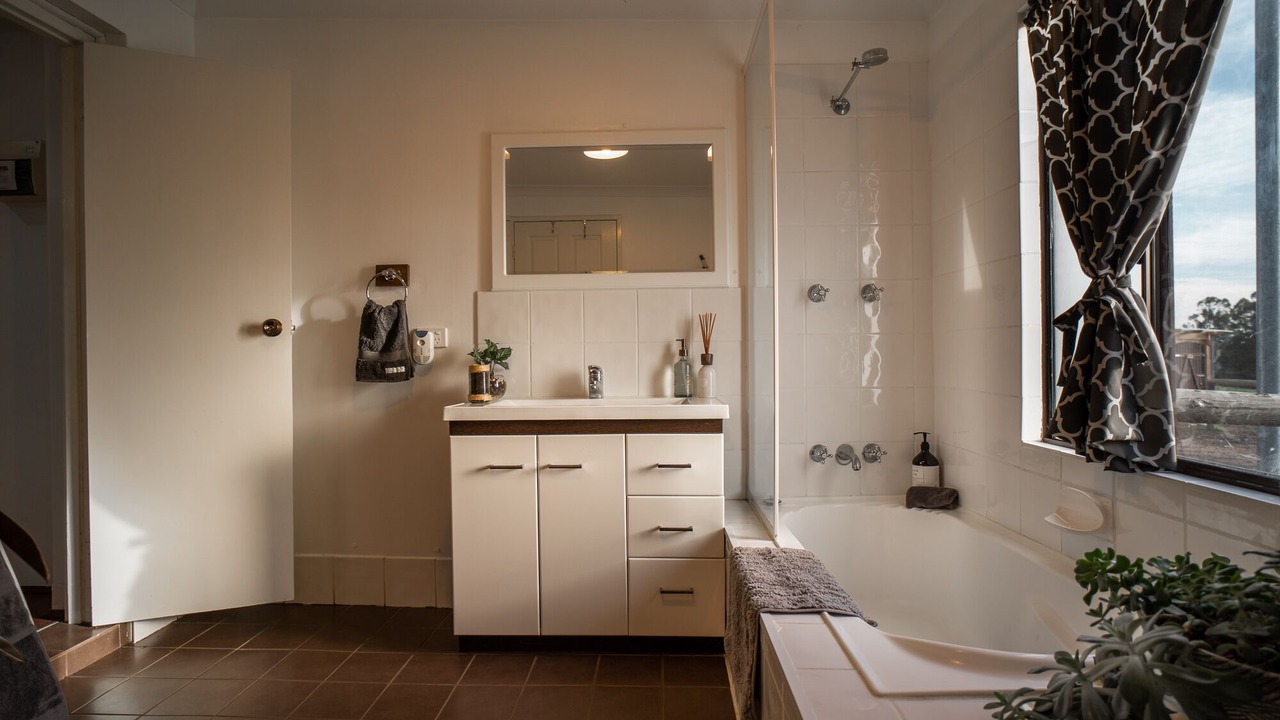 Photo of Bathroom in Mummballup