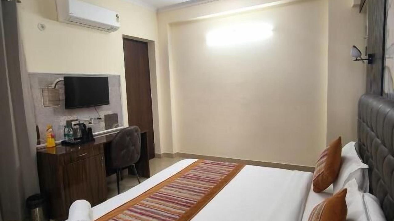Photo of Bedroom in Noida