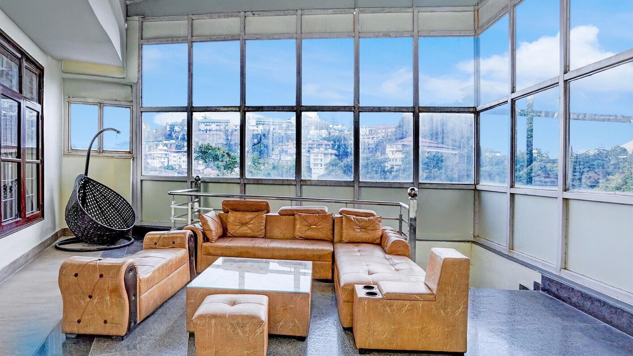 Photo of Livingroom in The Mall Road