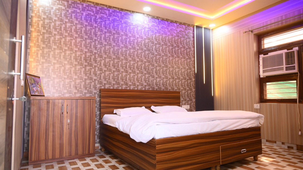 Photo of Bedroom in Agra