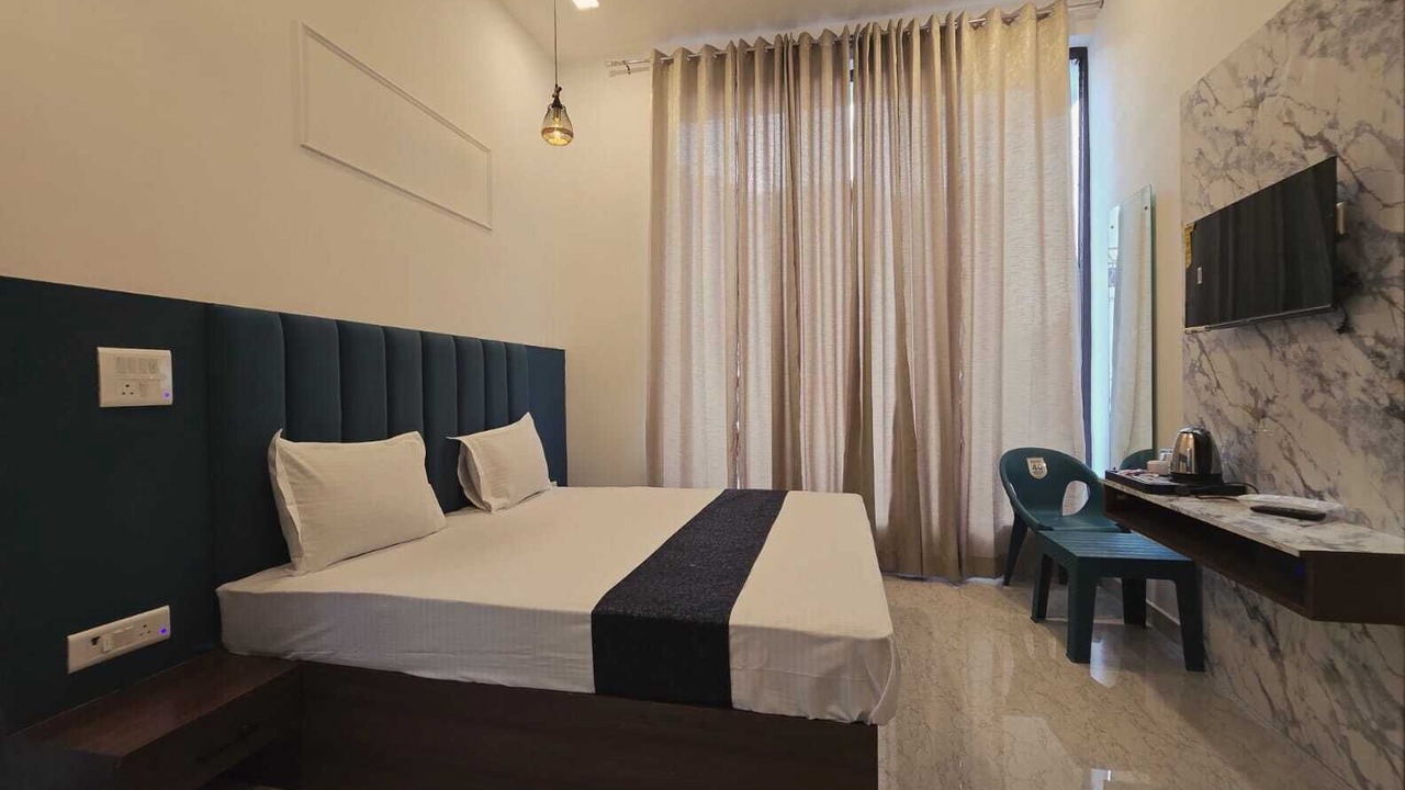Photo of Bedroom in Agra
