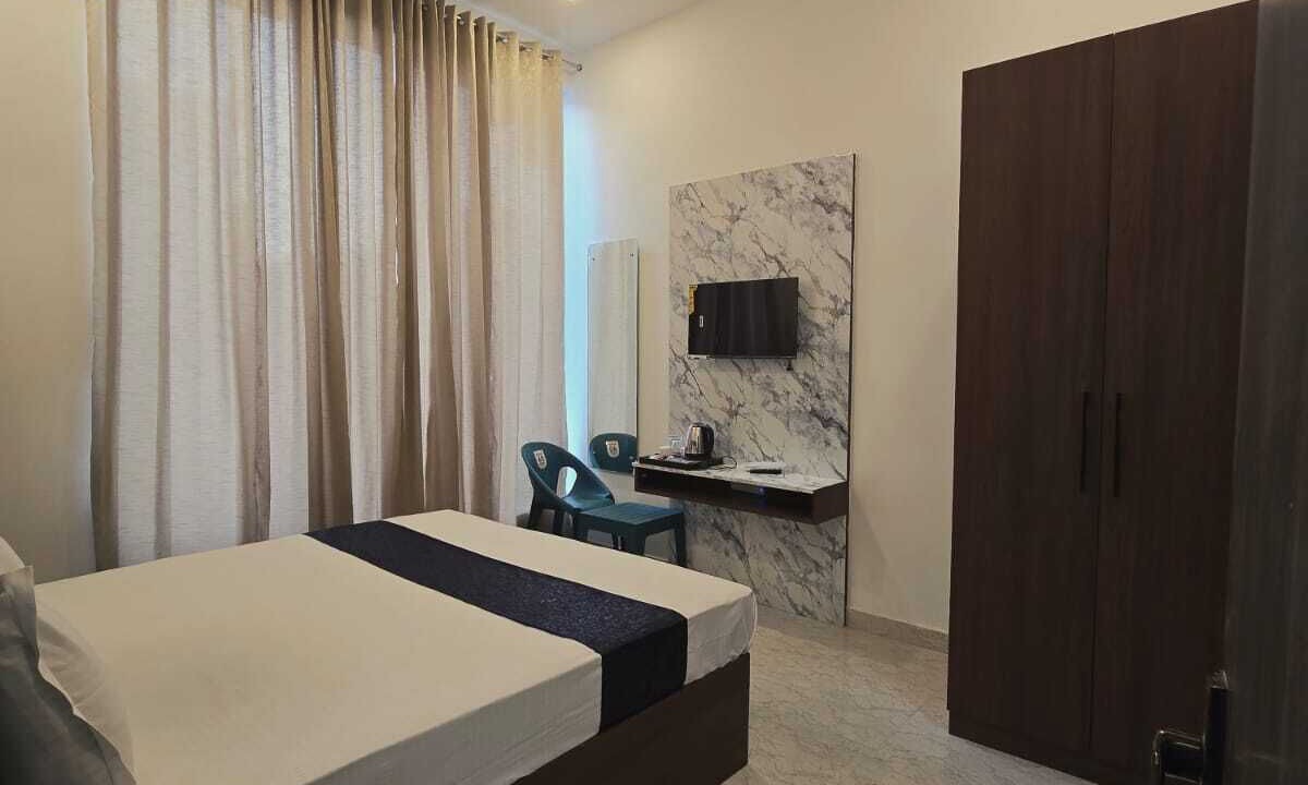 Photo of Bedroom in Agra