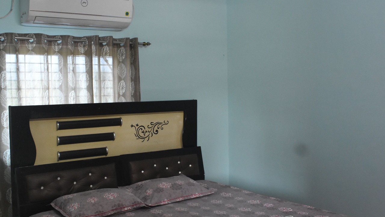 Photo of Bedroom in Maihar