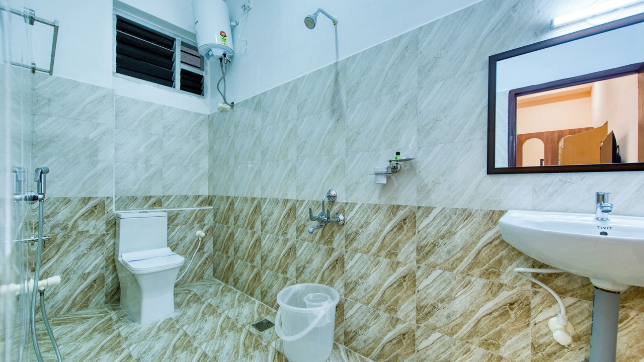 Photo of Bathroom in White Town