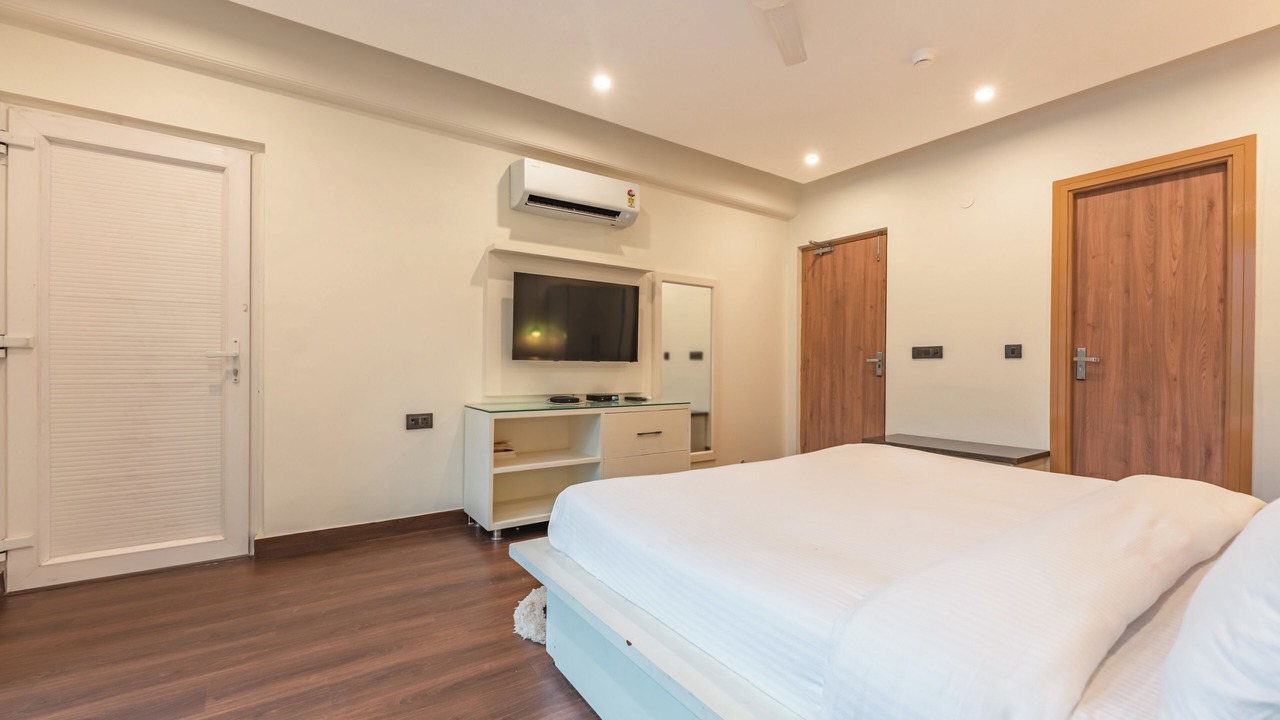 Photo of Bedroom in Tapovan