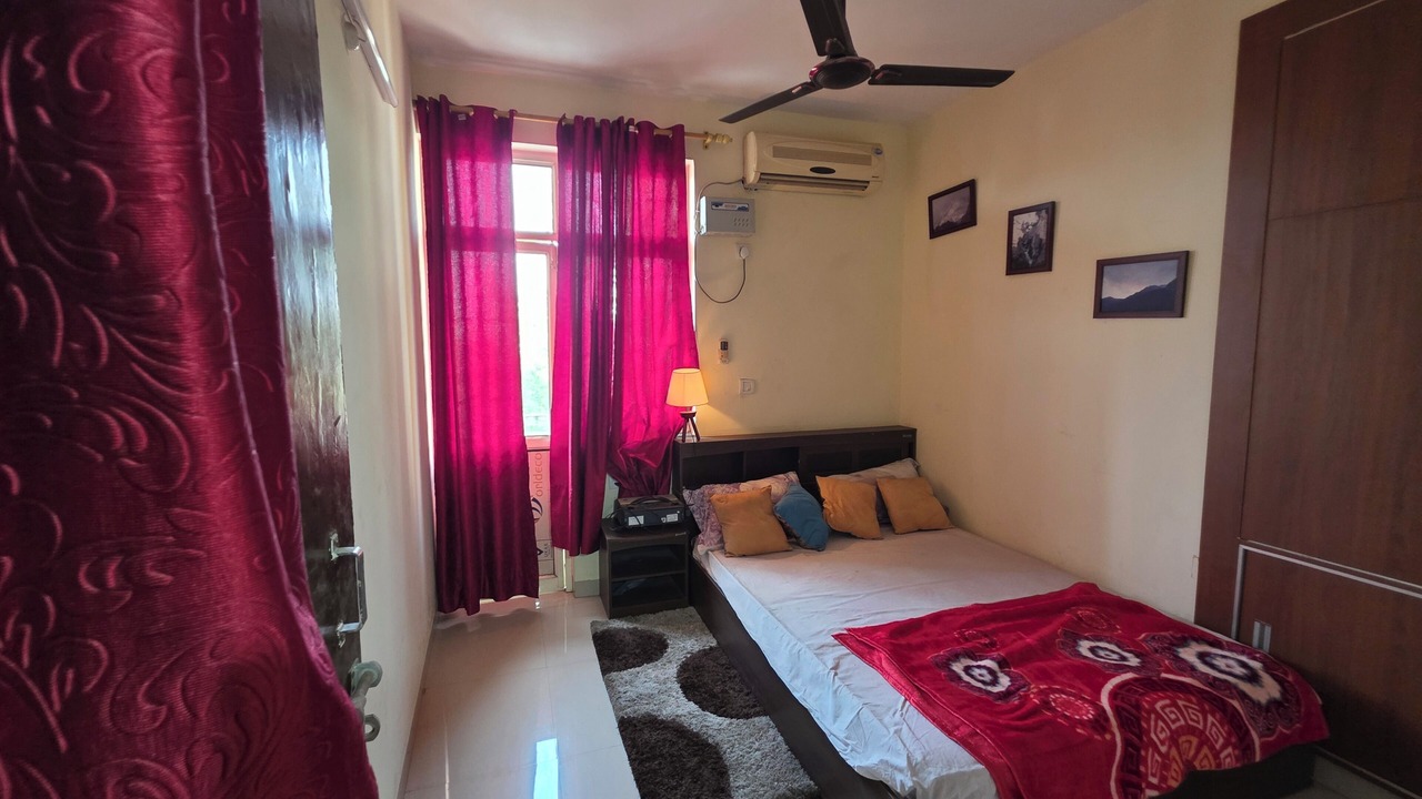 Photo of Bedroom in Shivalik Nagar