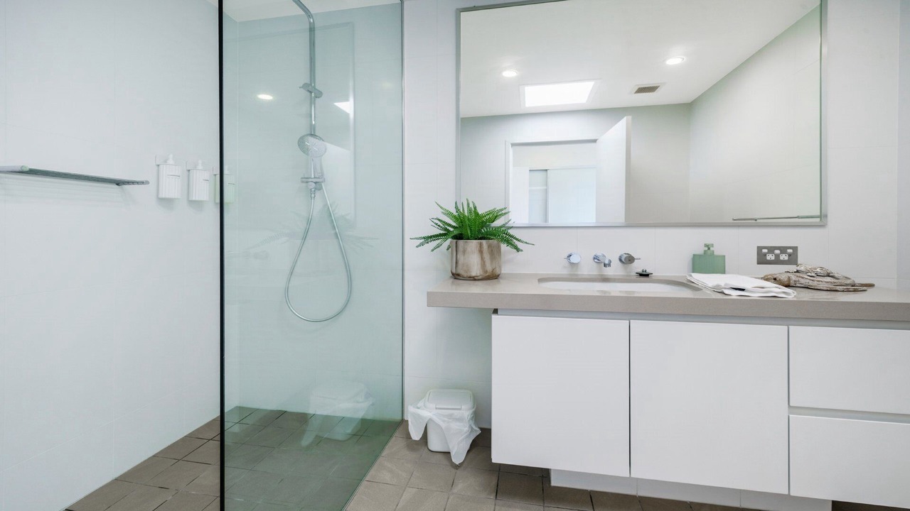 Photo of Bathroom in Magenta Shores