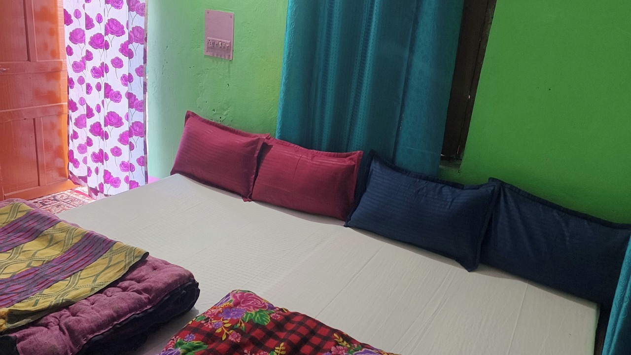 Photo of Bedroom in Dugalbitta