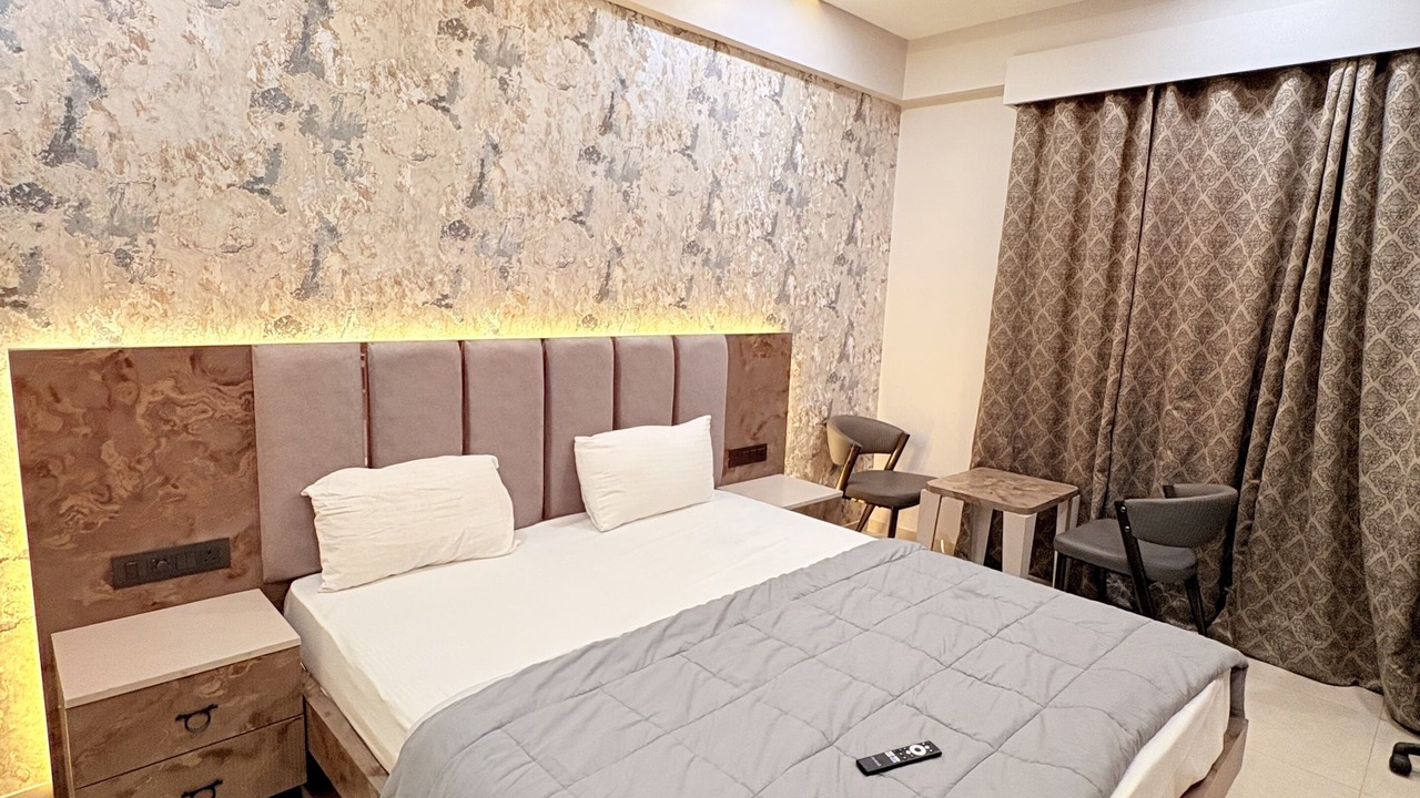 Photo of Bedroom in Auli