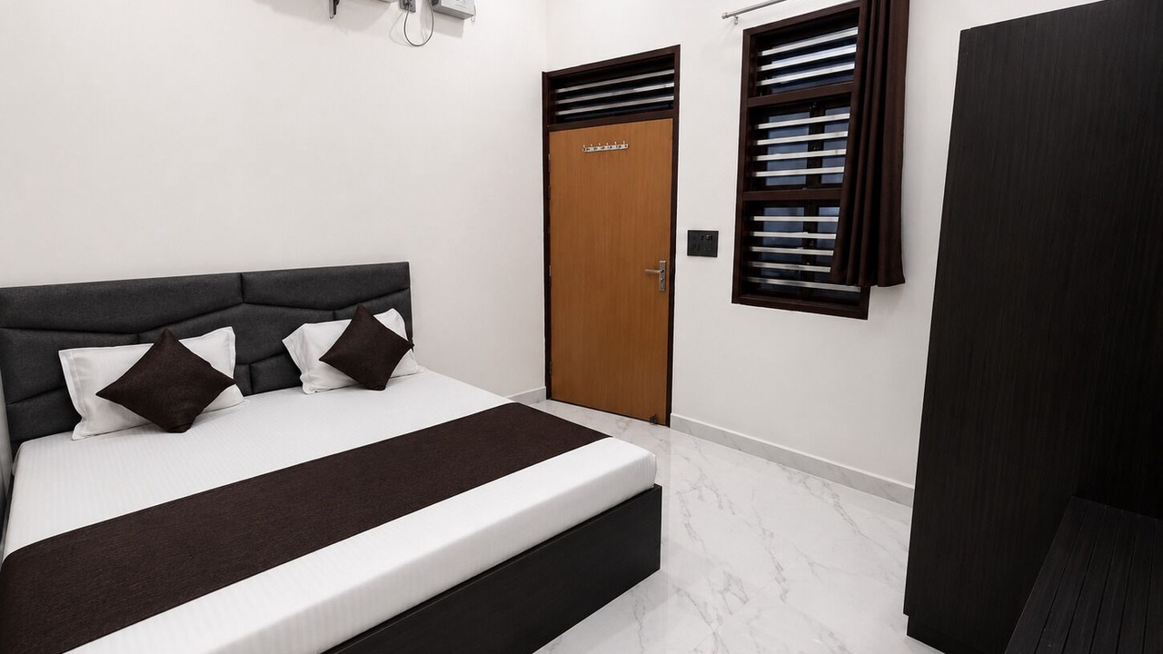 Photo of Bedroom in Mathura