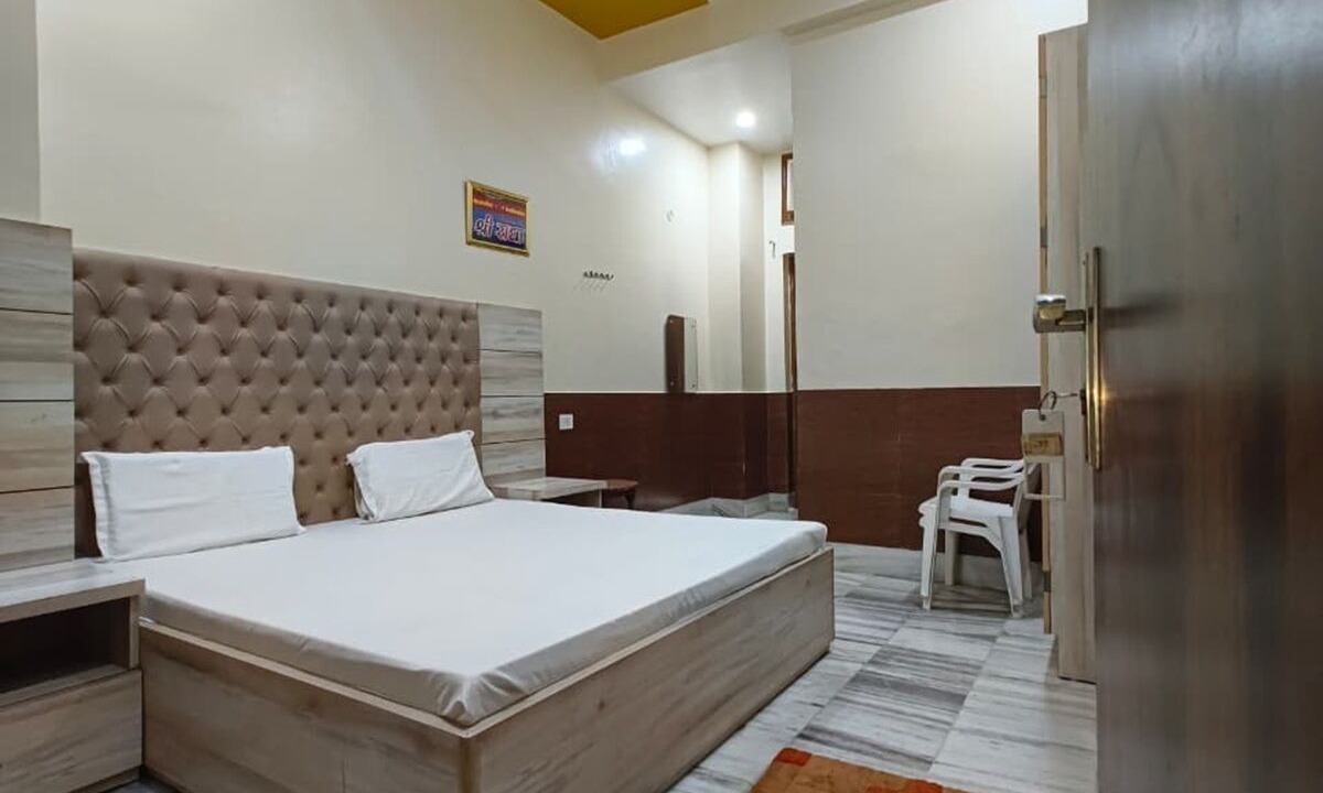 Photo of Bedroom in Govardhan