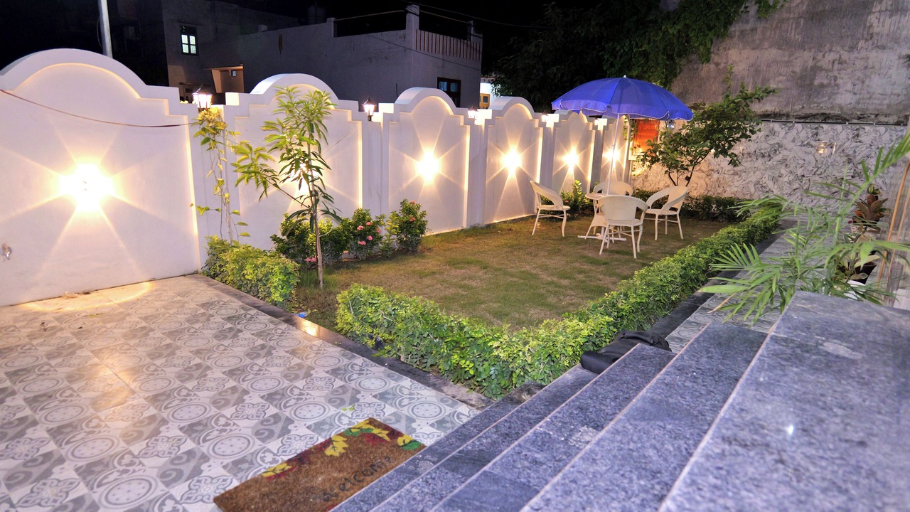 Photo of Patio Balcony in Varanasi