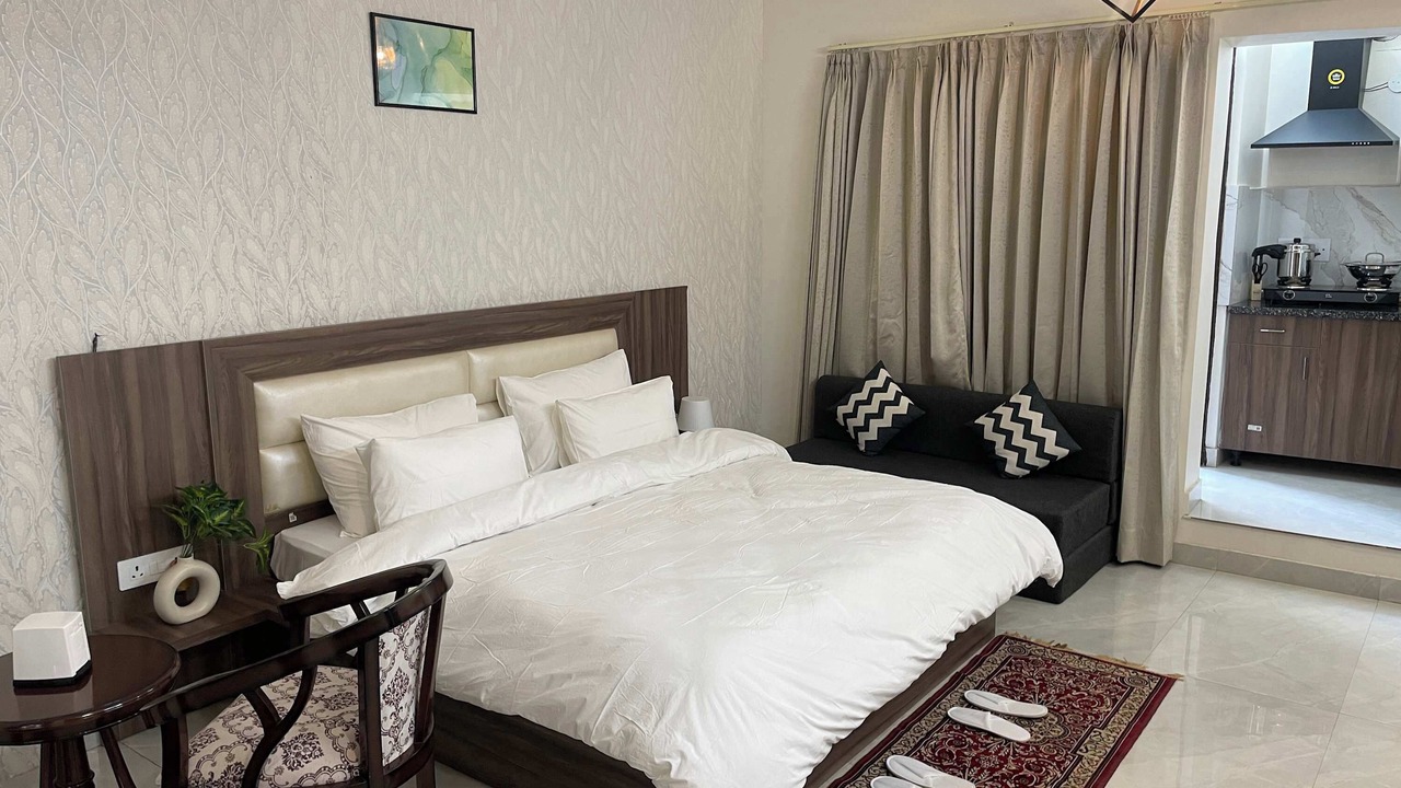 Photo of Bedroom in Sector 40