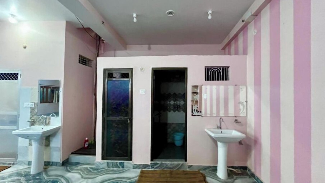 Photo of Bathroom in Varanasi
