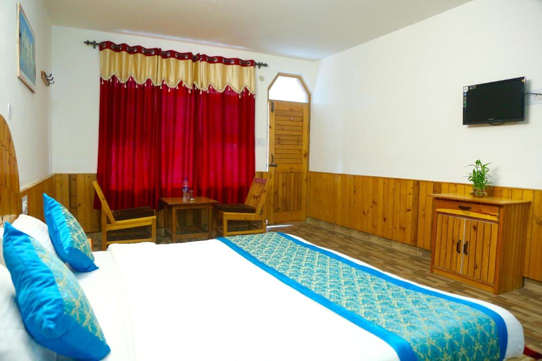 Photo of Bedroom in Jagatsukh