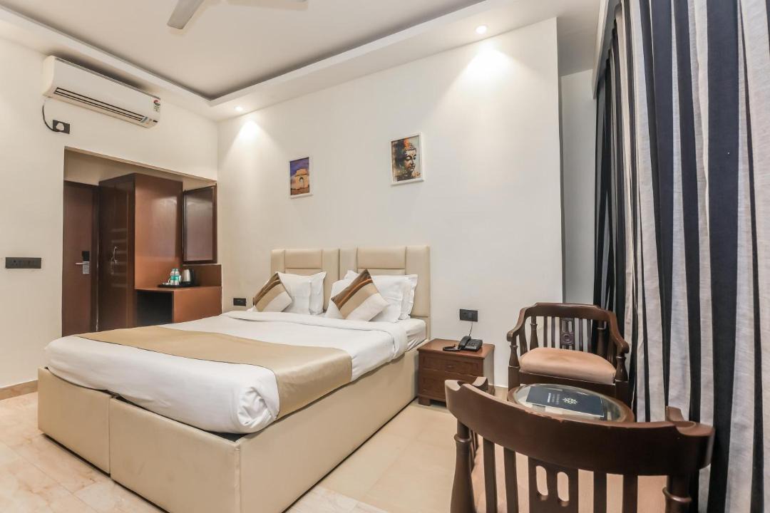 Photo of Bedroom in Kailash Colony