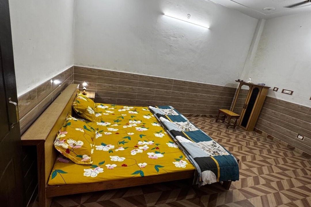 Photo of Bedroom in Auli