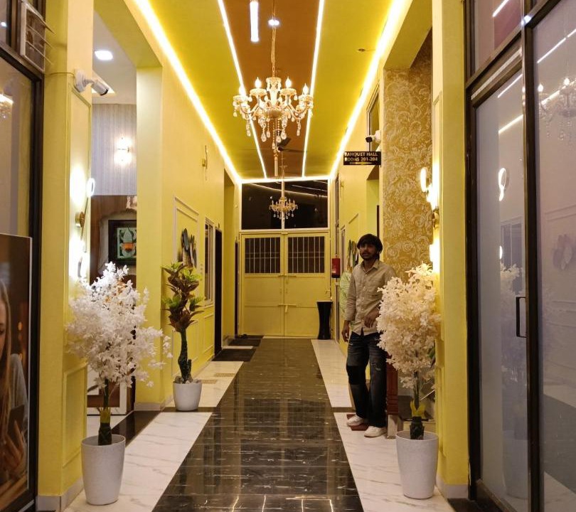 Photo of Others in Chomu