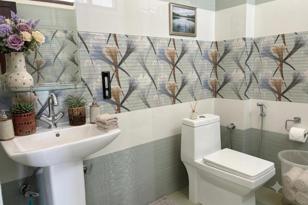 Photo of Others in Suja