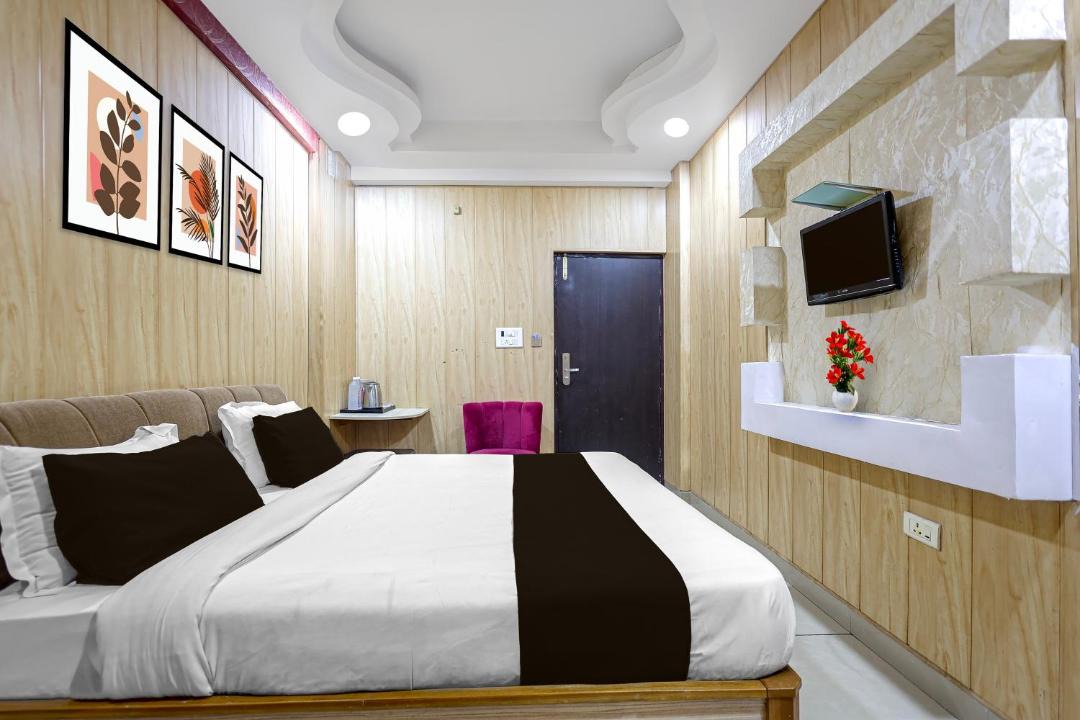 Photo of Bedroom in Charbagh