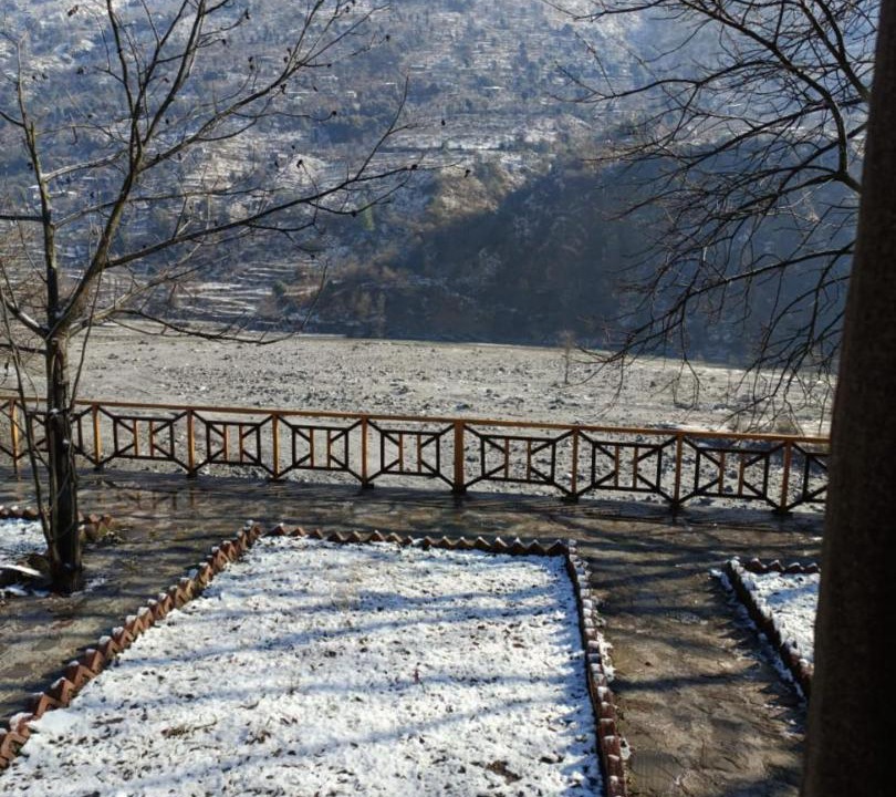 Photo of Others in Bandrol