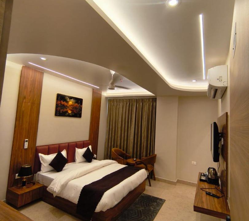 Photo of Bedroom in Etah