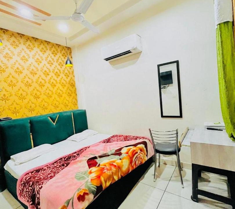 Photo of Bedroom in Bathinda