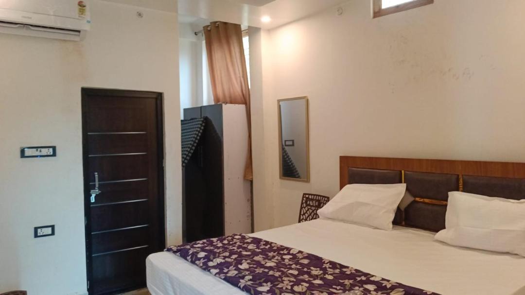 Photo of Bedroom in Soraon