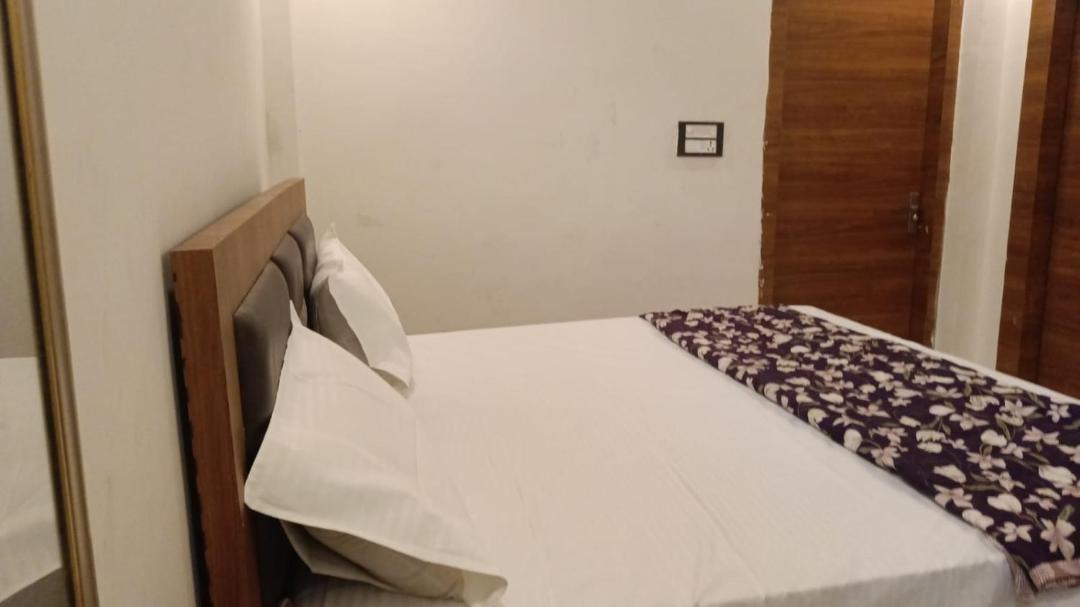 Photo of Bedroom in Soraon
