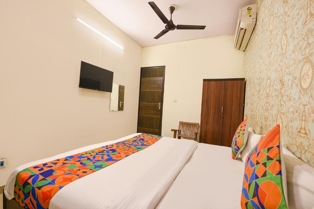 Photo of Bedroom in East of Kailash