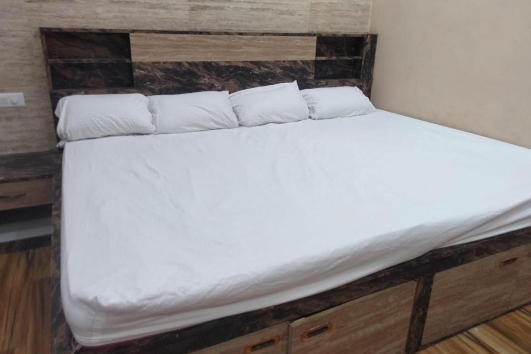 Photo of Bedroom in Auli