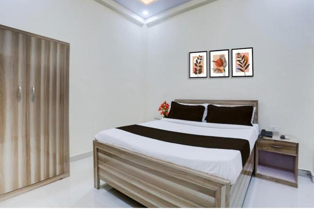 Photo of Bedroom in Etawah