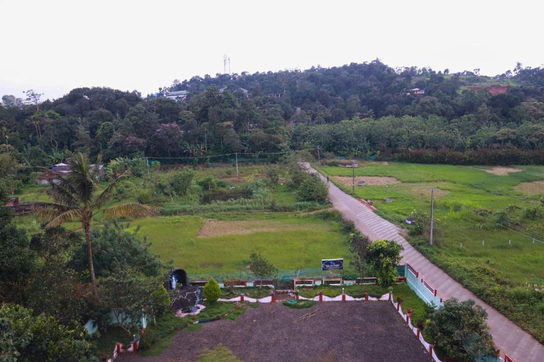 Photo of Others in Anakkara