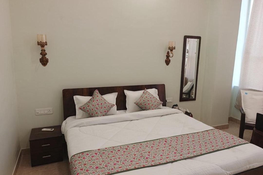 Photo of Bedroom in Tonk Road