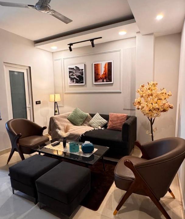 Photo of Livingroom in DLF Phase 3