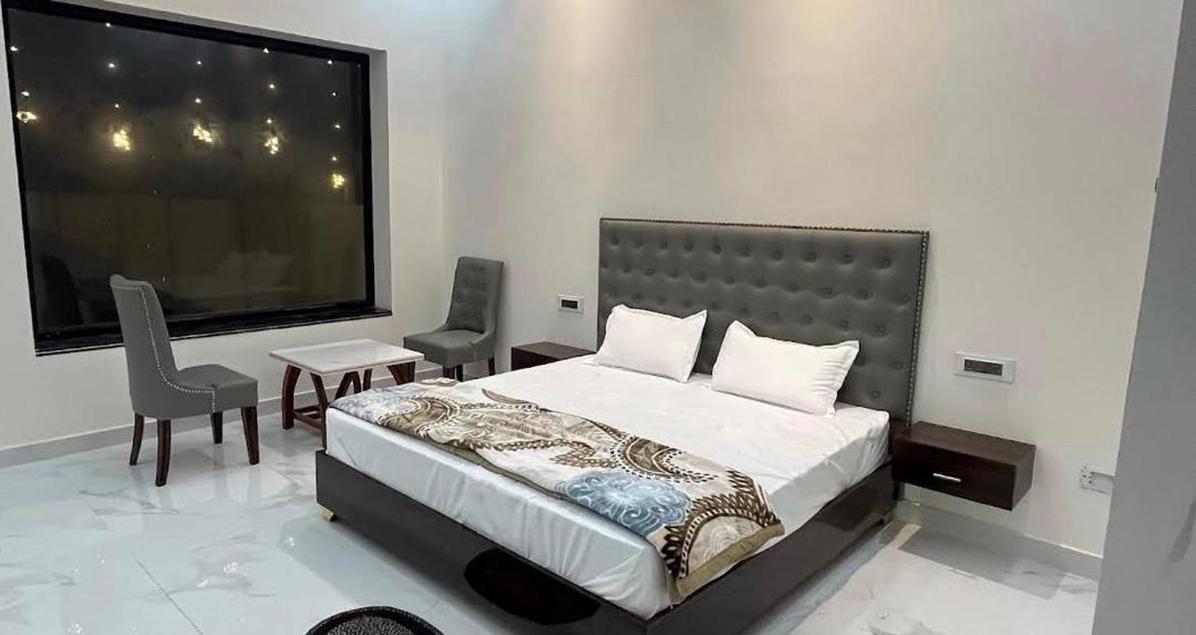 Photo of Bedroom in Barabanki District
