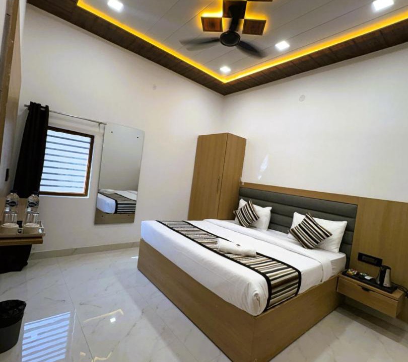 Photo of Bedroom in Taj Ganj