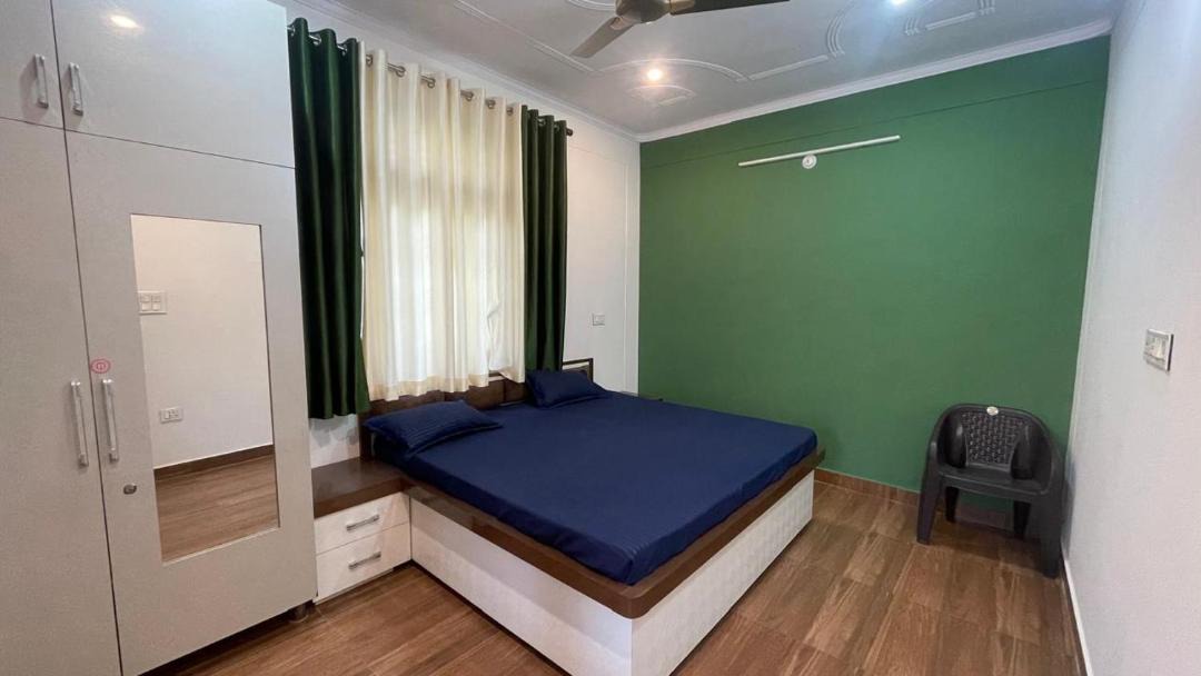 Photo of Bedroom in Almora