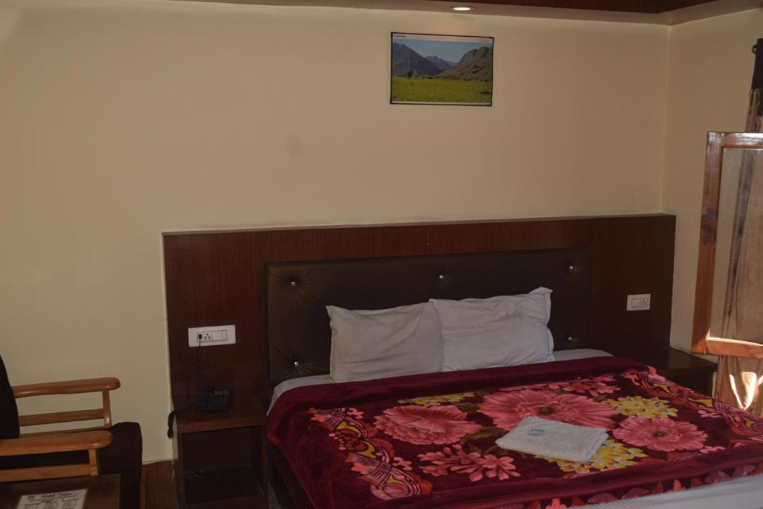Photo of Bedroom in New Manali