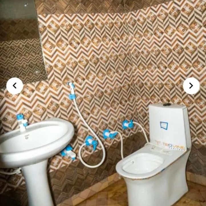 Photo of Bathroom in Etmadpur