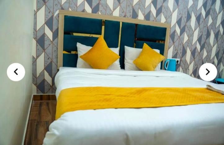 Photo of Bedroom in Etmadpur